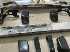 Toyota Corolla 1980-81 BUMPER COMPLETE SET - KE70,TE70 / TE71,AE70 / AE71